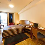 Exe El Magistral Hotel