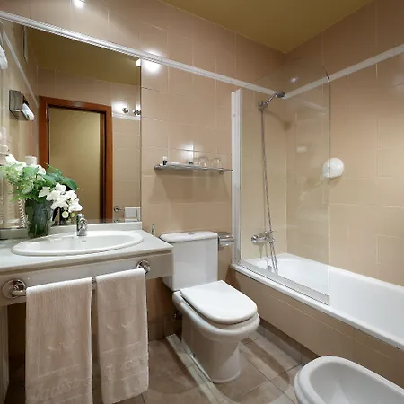 Exe El Magistral 3* Овьедо