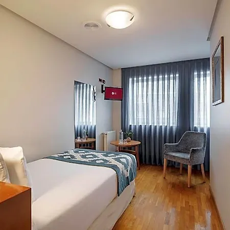 Exe El Magistral Hotell