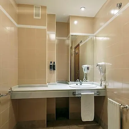 Exe El Magistral Hotell