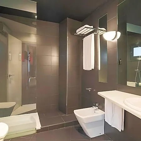 Hotell Exe El Magistral 3*