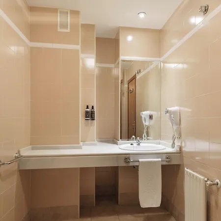Hotell Exe El Magistral 3*