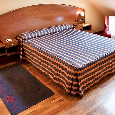 Exe El Magistral Овьедо