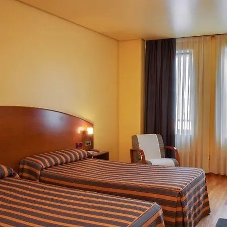 Exe El Magistral Hotel 3*