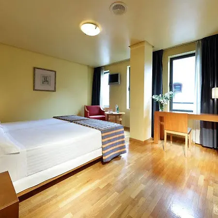 Exe El Magistral Hotel Oviedo