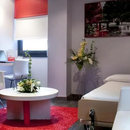 Exe El Magistral Отель Овьедо